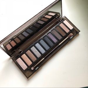 Urban Decay Naked Smoky Eyeshadow Palette Like New